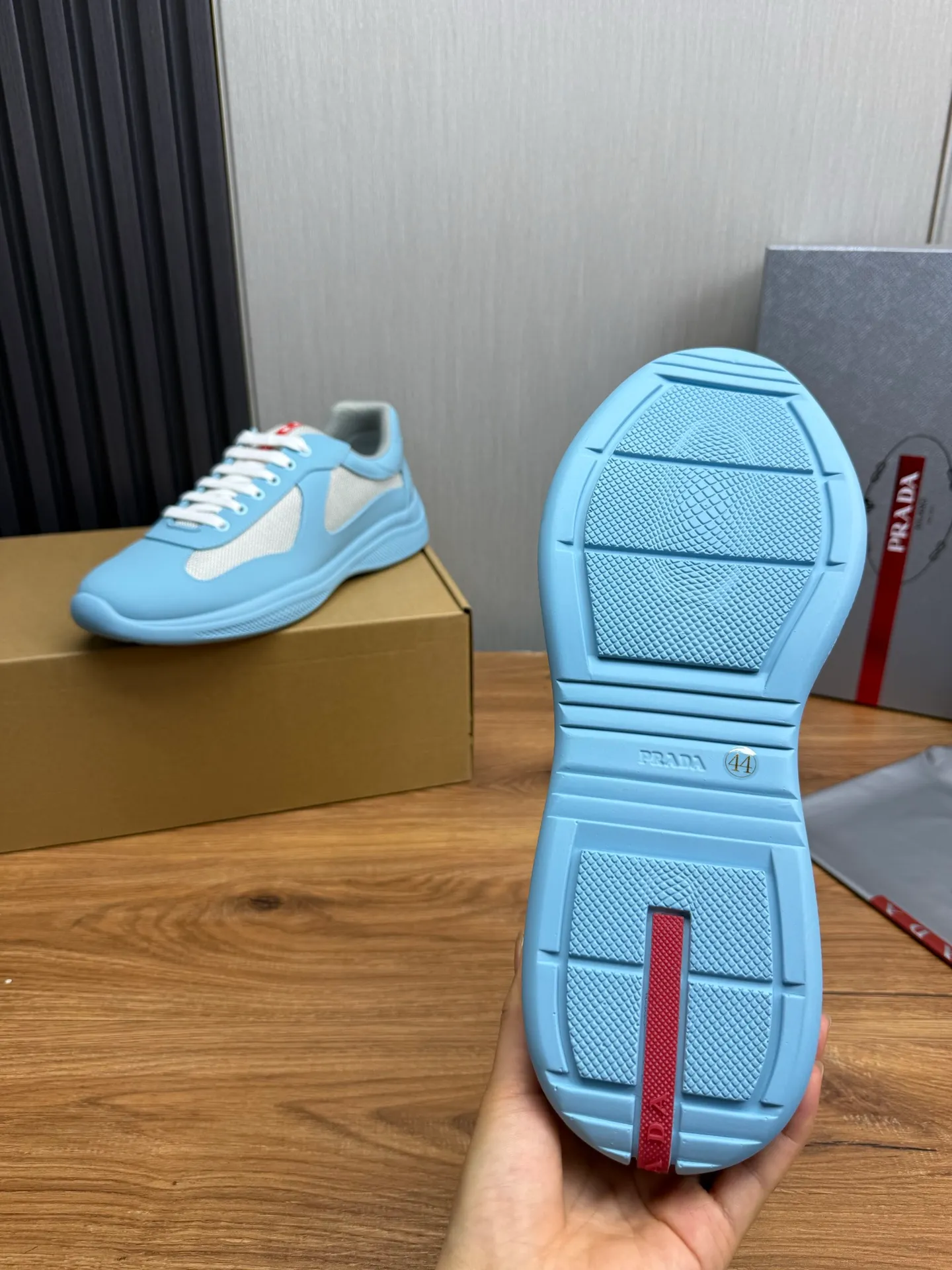 Men's shoes 640💰 [PRADA] Hot selling items🔥Must be recommended every day~~ Official website synchronized, 1:1 high quality shipments✔️ Imported cowhide fabric, rubber material + cowhide lining, original bottom, high-end airplane box packaging🎁 38-45 (38.45 custom-made, non-returnable)